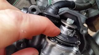 BAD Yamaha DT125R autolube oil pump  TDR250 TZR250 [upl. by Retsof]