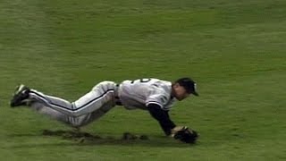 2005 WS Gm4 Podsednik makes diving catch [upl. by Htebazie]