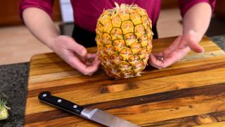 How to choose amp cut a pineapple [upl. by Assej]