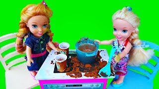 Elsa and Anna toddlers cooking and playing restaurants [upl. by Baal]